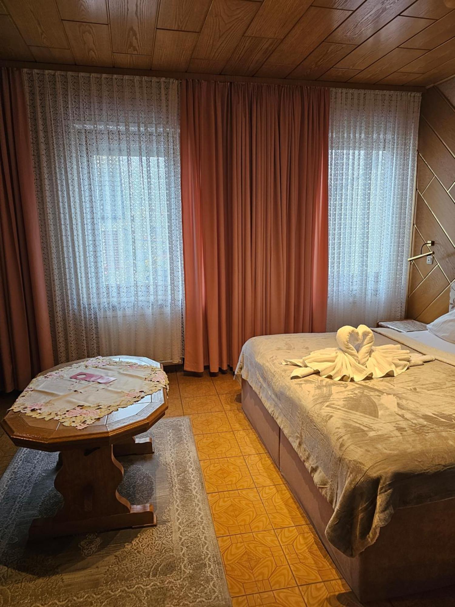 Hotel Tenne Viernheim Esterno foto