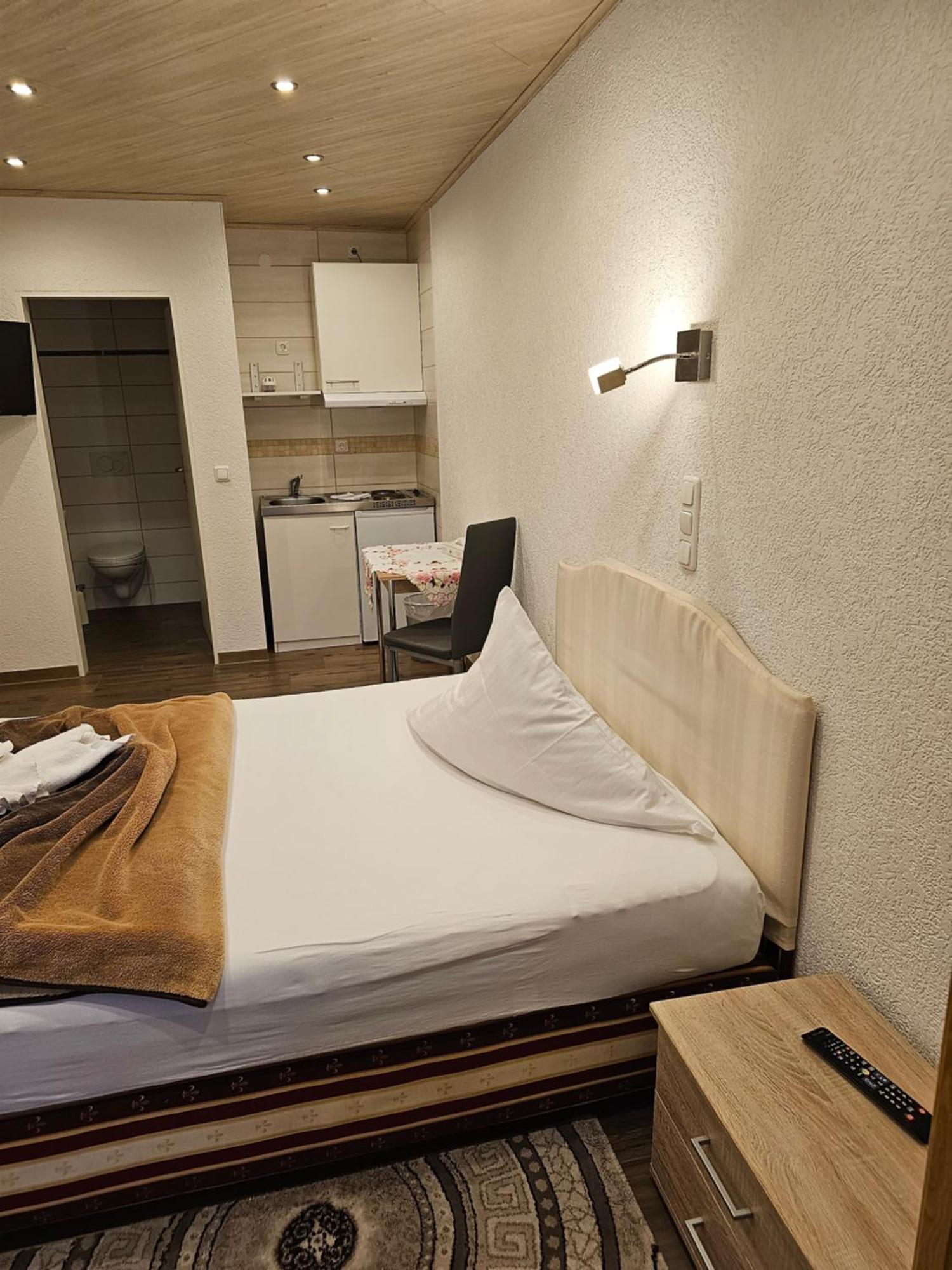 Hotel Tenne Viernheim Esterno foto